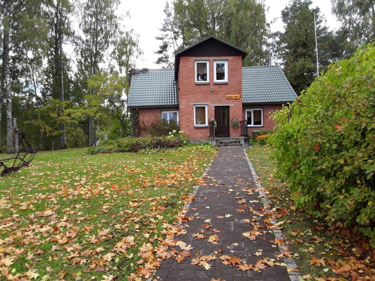 Brivdienu Maja Melderi Ape Exterior photo